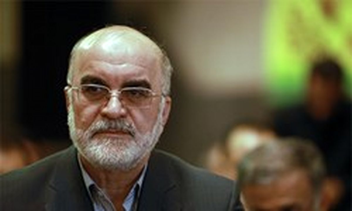 انتقاد از انتصاب دو رئیس بانک با حقوق‌های نجومی