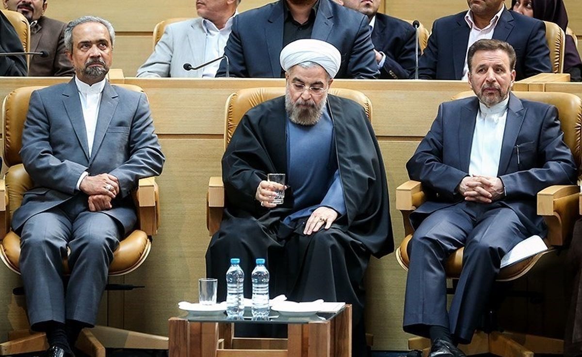 دو تیم در مقابل هم/ اختلاف بر سر ریاست ستاد انتخاباتی روحانی