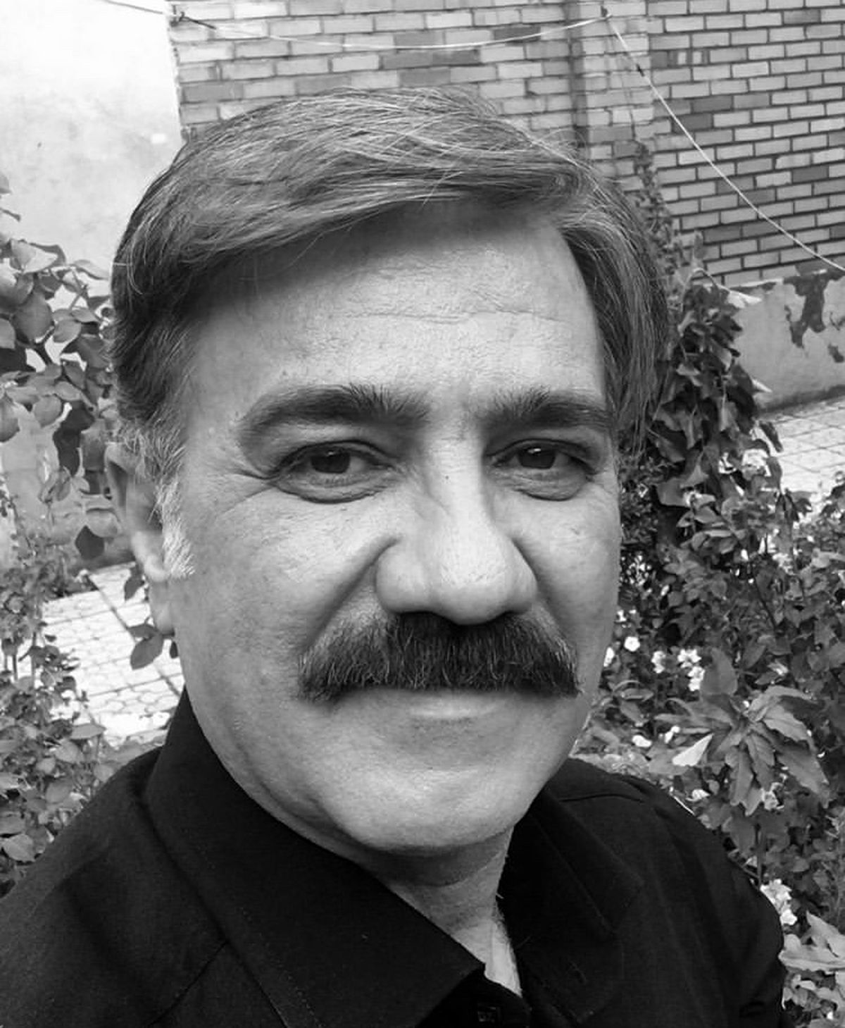 گریم‌ متفاوت حسن اسدی با سبیل + عکس
