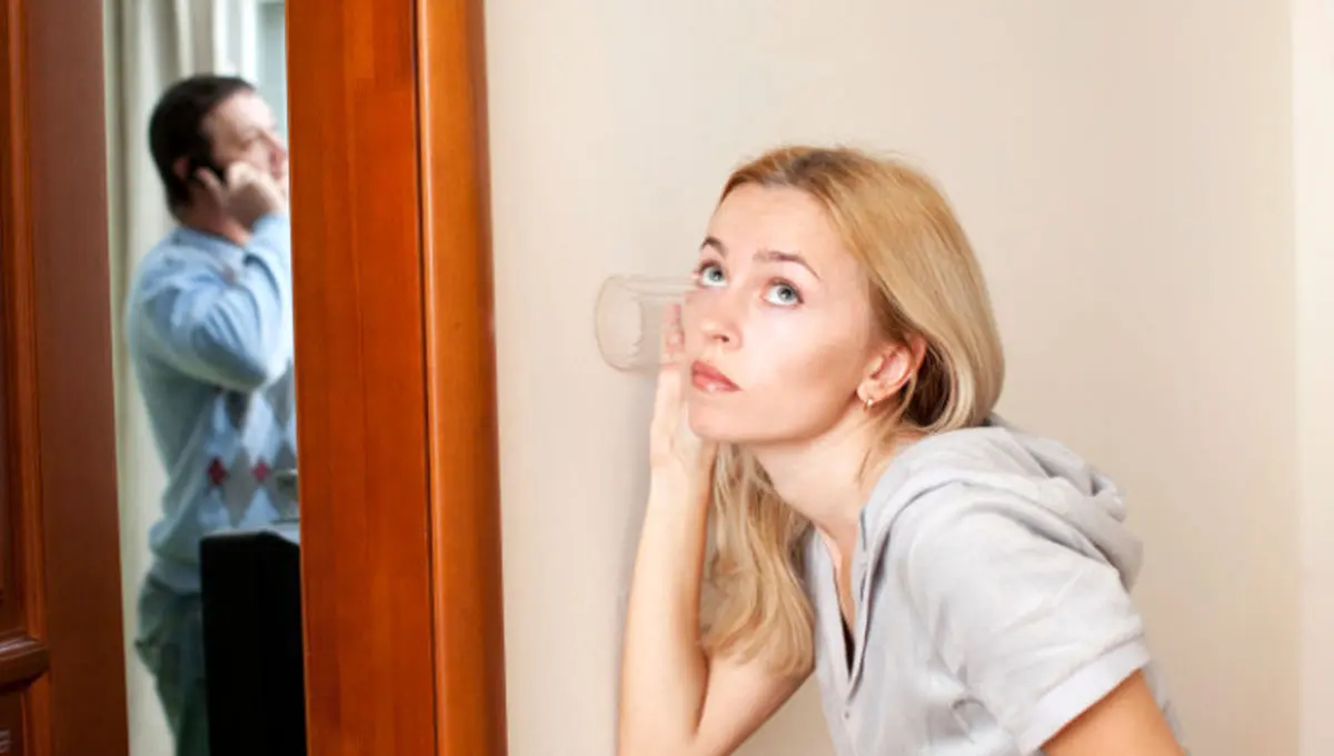 چک کردن همسر؛ درست یا غلط؟