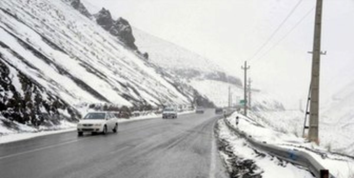 برف و باران در جاده‌های ۹ استان