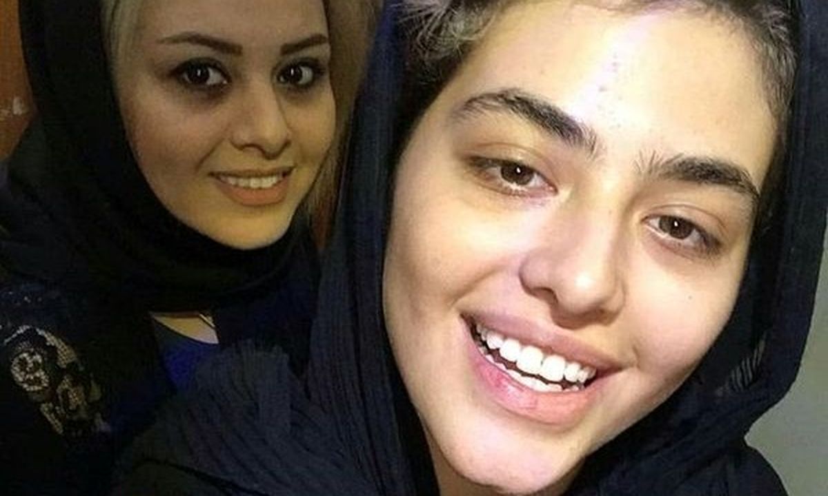 عکس ریحانه پارسا و مادر جوانش