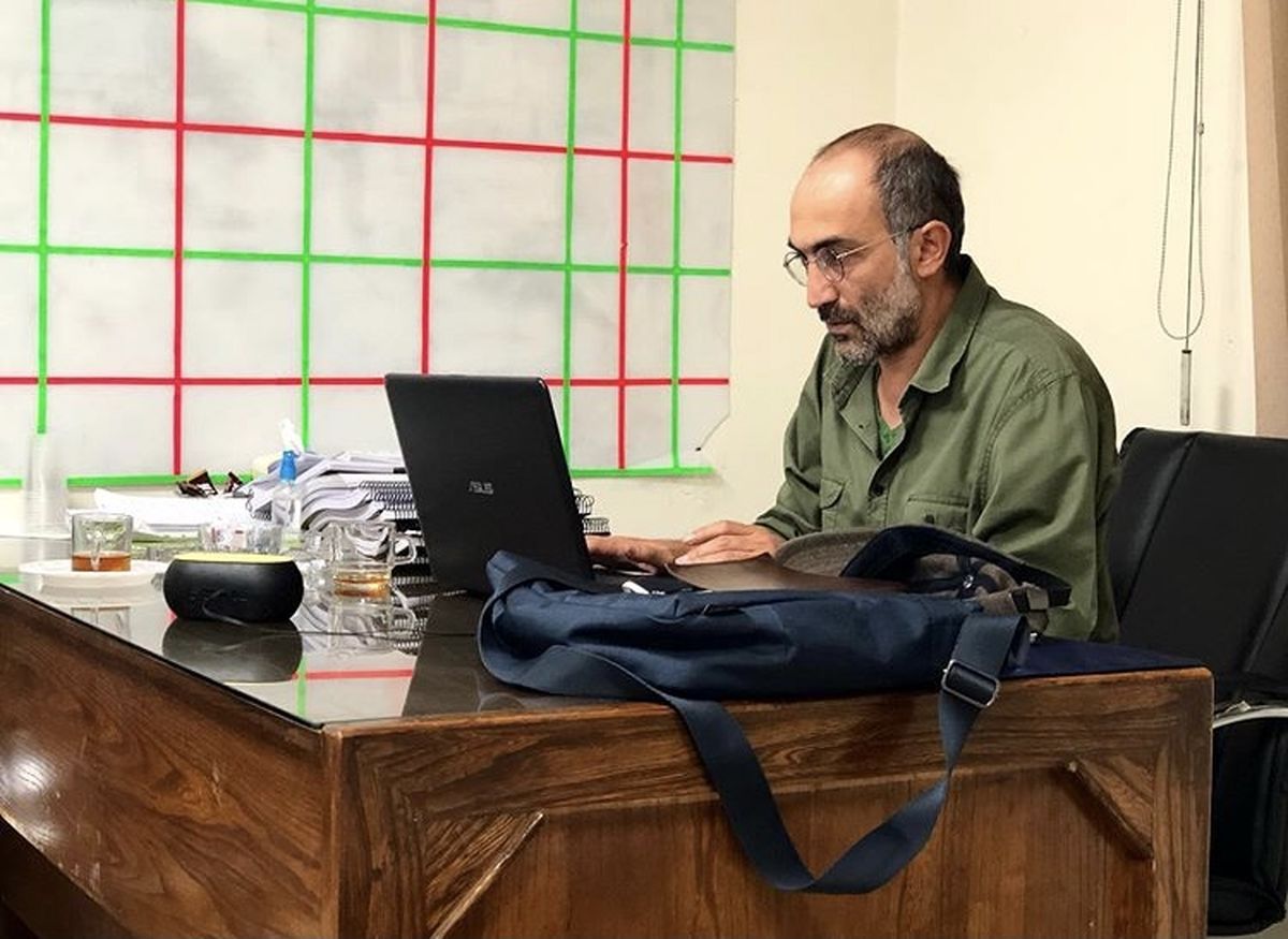 هادی حجازی فر در محل کارش + عکی