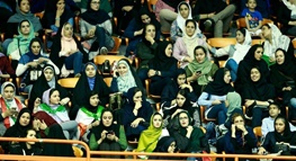 باز شدن درهای استادیوم‌های ورزشی به روی زنان !