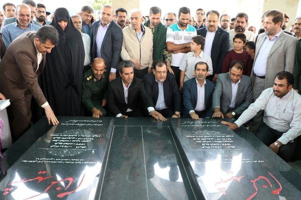 بهره‌برداری از المان شهدای گمنام در پارک امام رضا(ع) شیراز