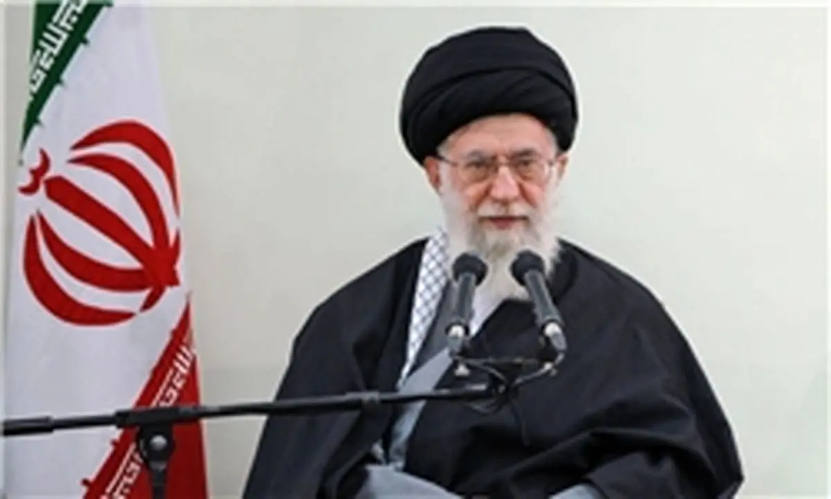 نباید لبخند دشمن را جدی گرفت و فریفته آن شد