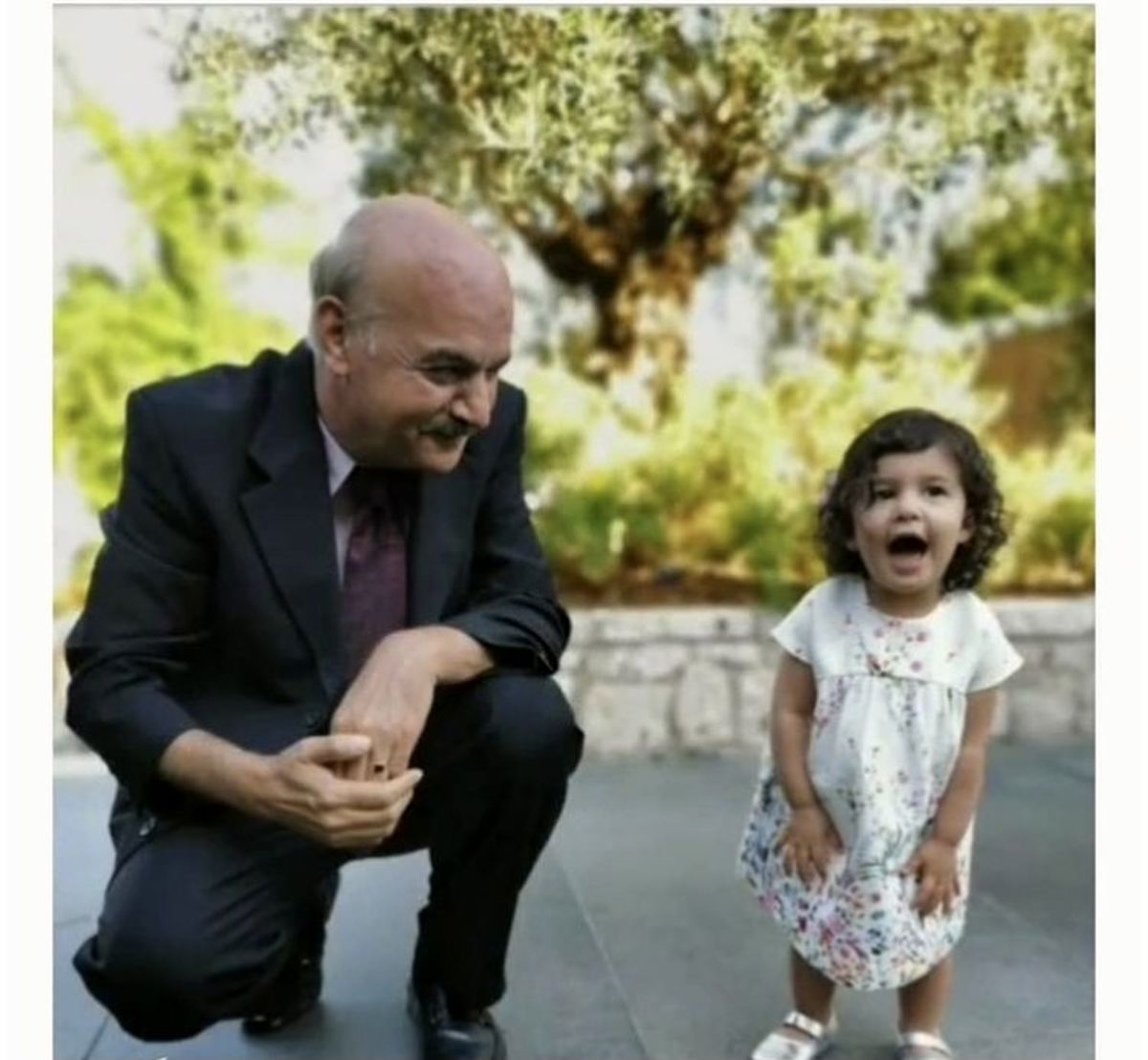 نوه بامزه ایرج طهماسب + عکس