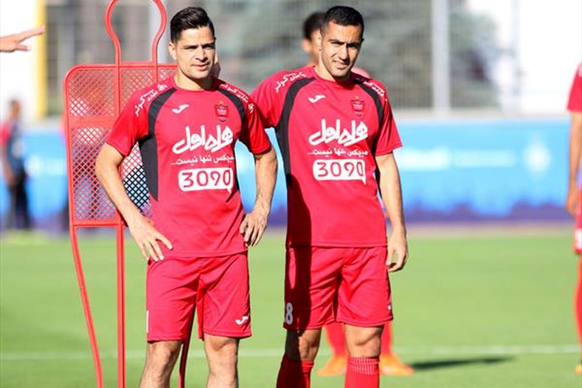 چرا پرسپولیس با دو هافبک دفاعی بازی می‌کند؟