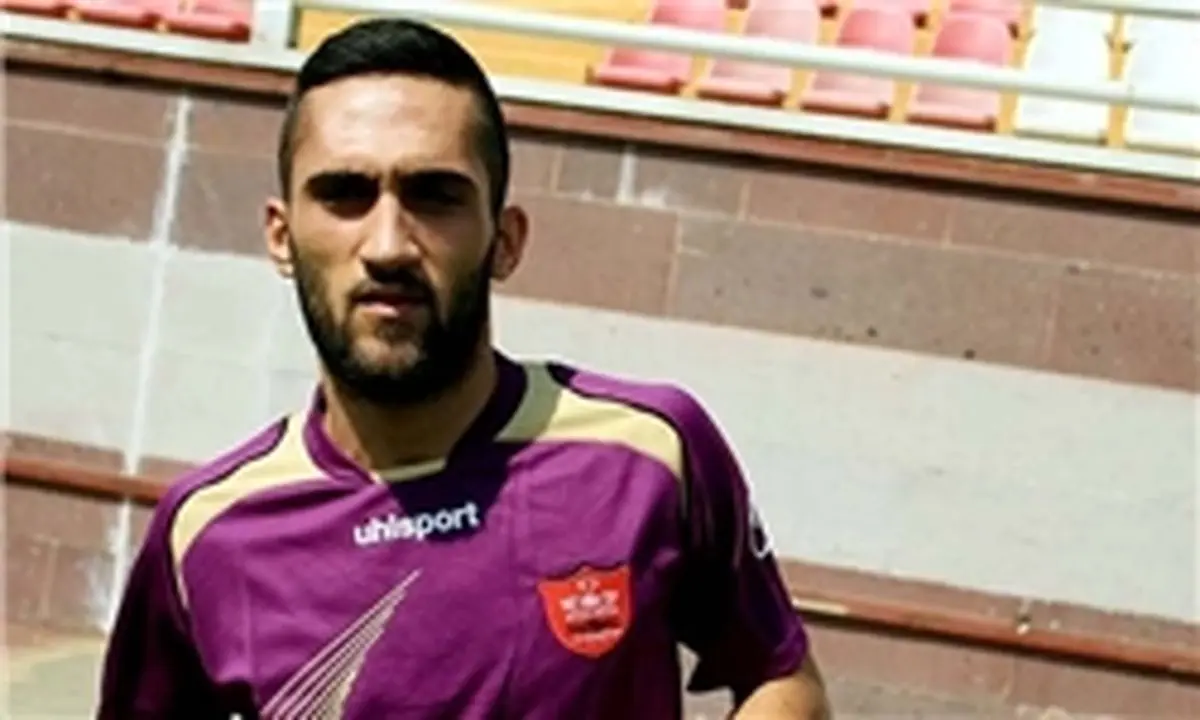 مهاجم پرسپولیس بازی با نفت را از دست داد