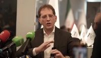 افشاگری تکان‌دهنده بابک زنجانی درباره قیمت دلار : مقصر گرانی بانک مرکزی است ، نه مکانیسم ماشه !
