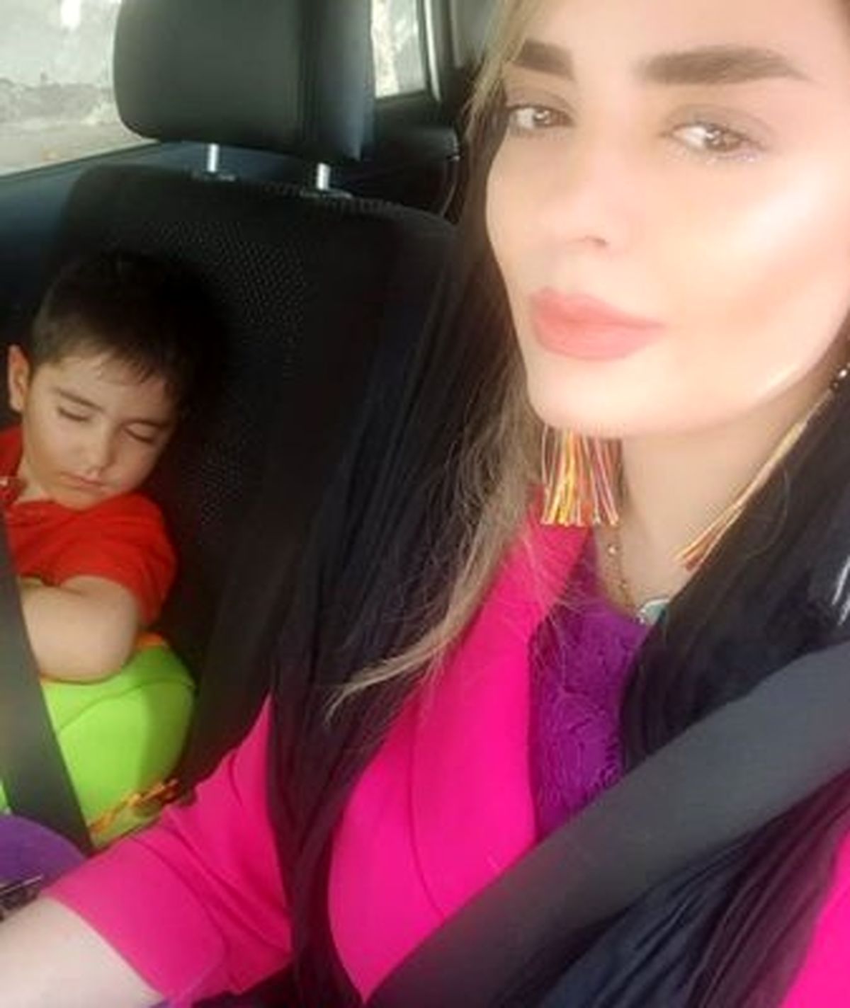 گردش سپیده خداوردی و پسرش با ماشین شخصی اش+عکس
