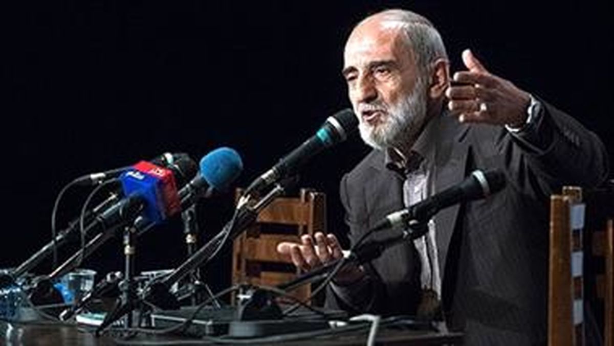 شریعتمداری:ترامپ با موشک‌پرانی به سوریه برای مدعیان اصلاحات عصا فرستاده است