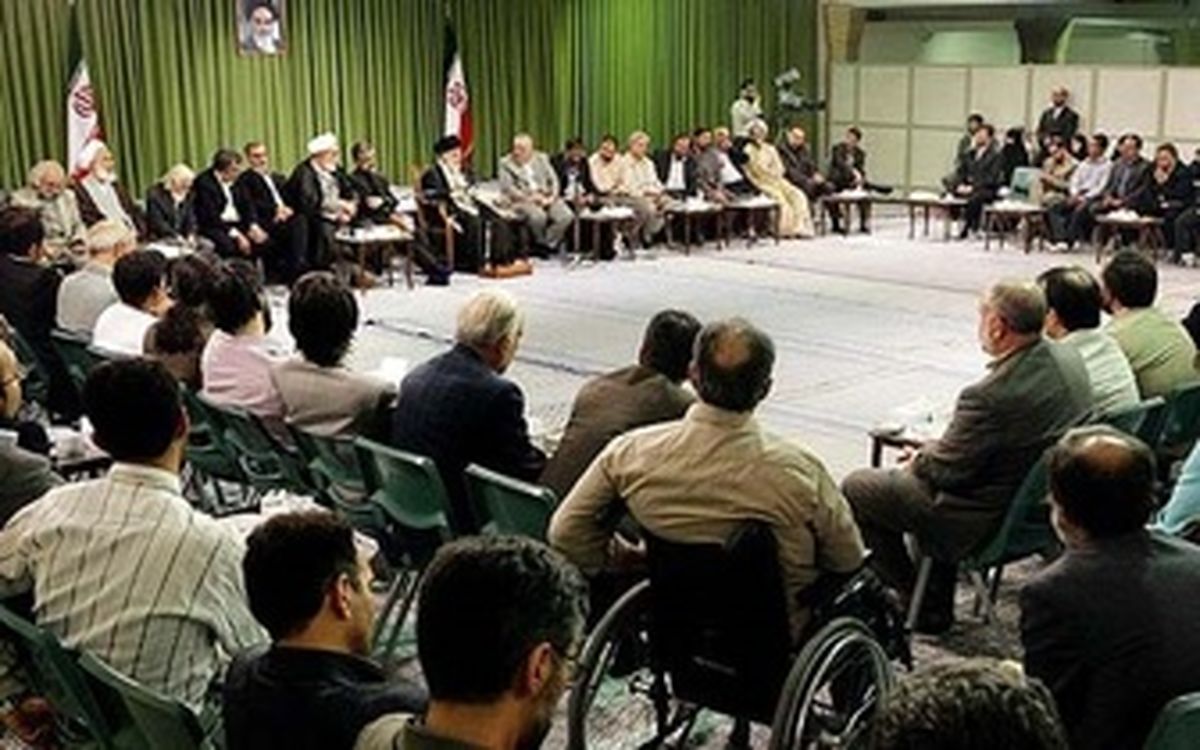 ماجرای عجیب خانمی که برای دیدار با رهبر شاعر شد!