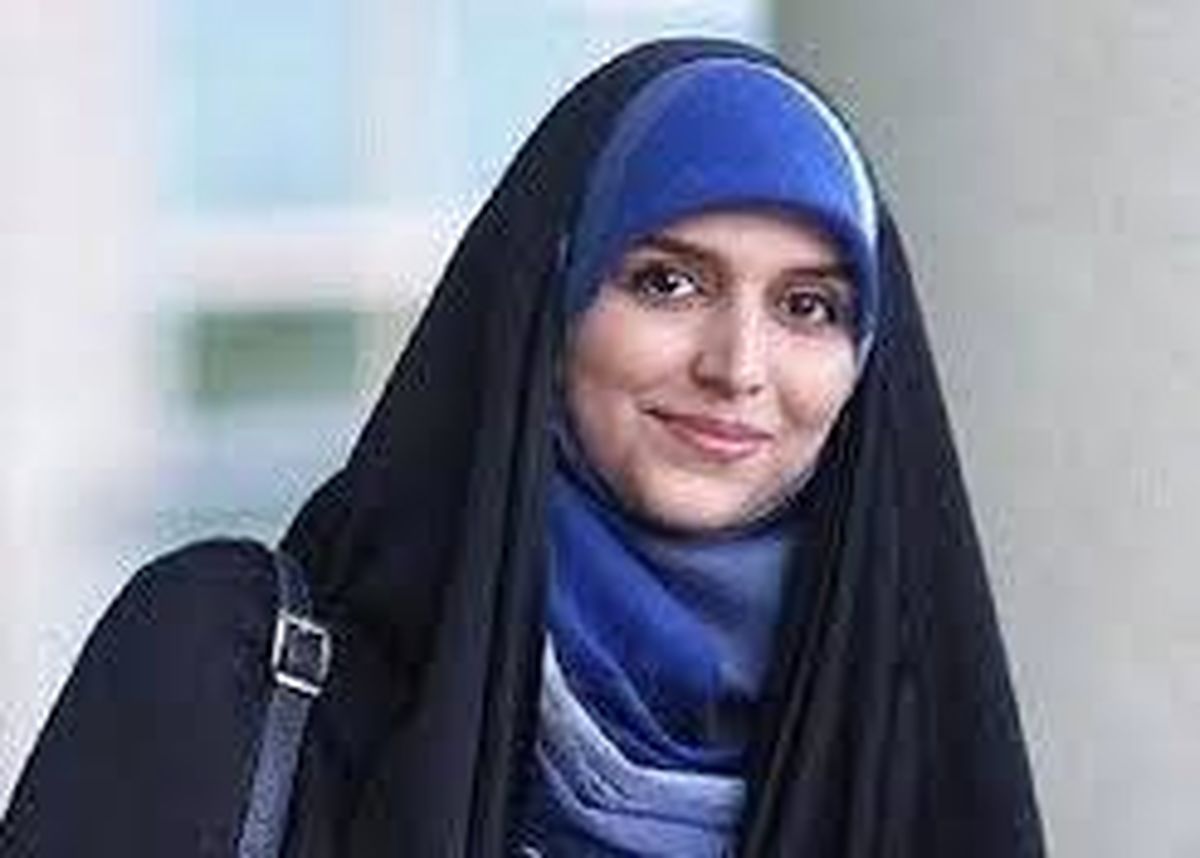 عکس «مژده لواسانی» با مهران مدیری در پشت صحنه «در حاشیه»