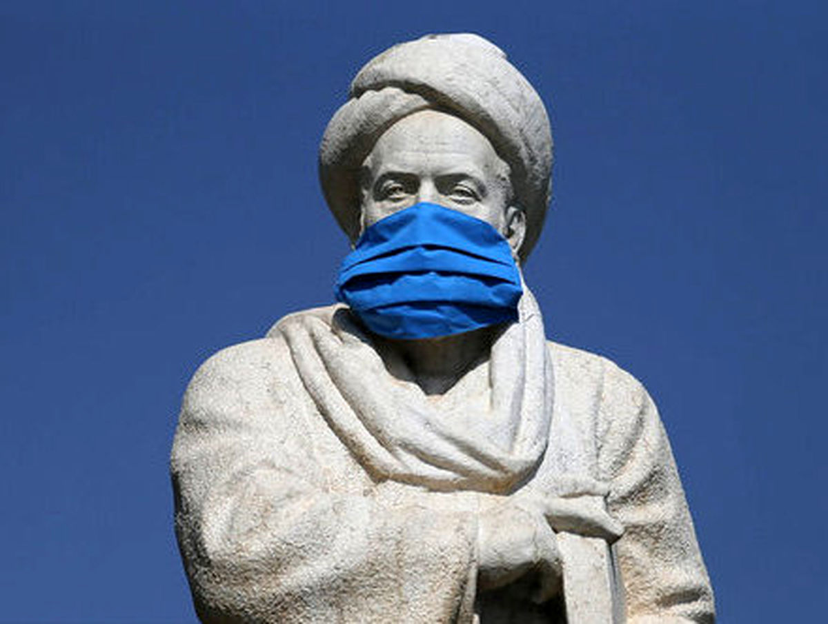 ماسک بر چهره مجسمه ابوعلی سینا در همدان!
