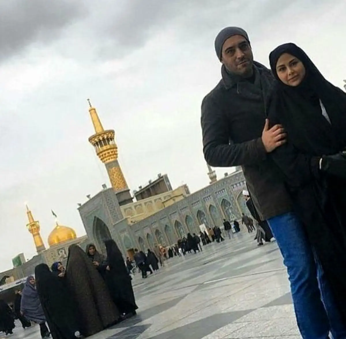 عروس و پسر حشمت خان فردوس در حرم امام رضا(ع) + عکس