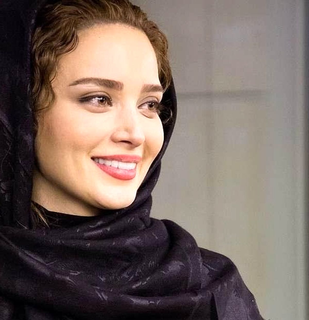 سوژه شدن بازیگر زن بخاطر آرایشگر مرد+عکس