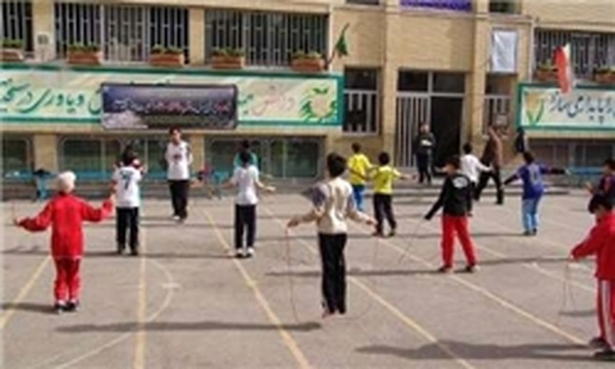 «سه‌شنبه بازار» و «تره‌بار» در حیاط مدارس!