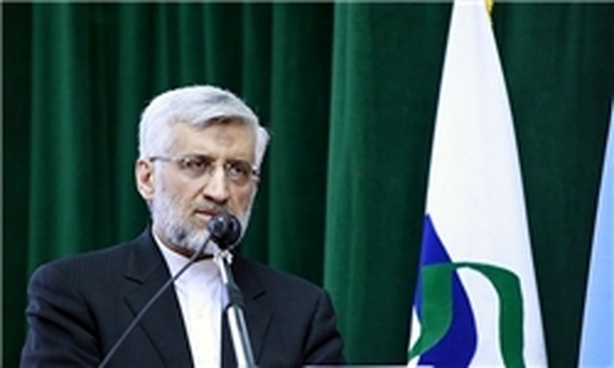 سلاح تحریم با اقدام و عمل بی‌اثر می‌شود نه با لبخند