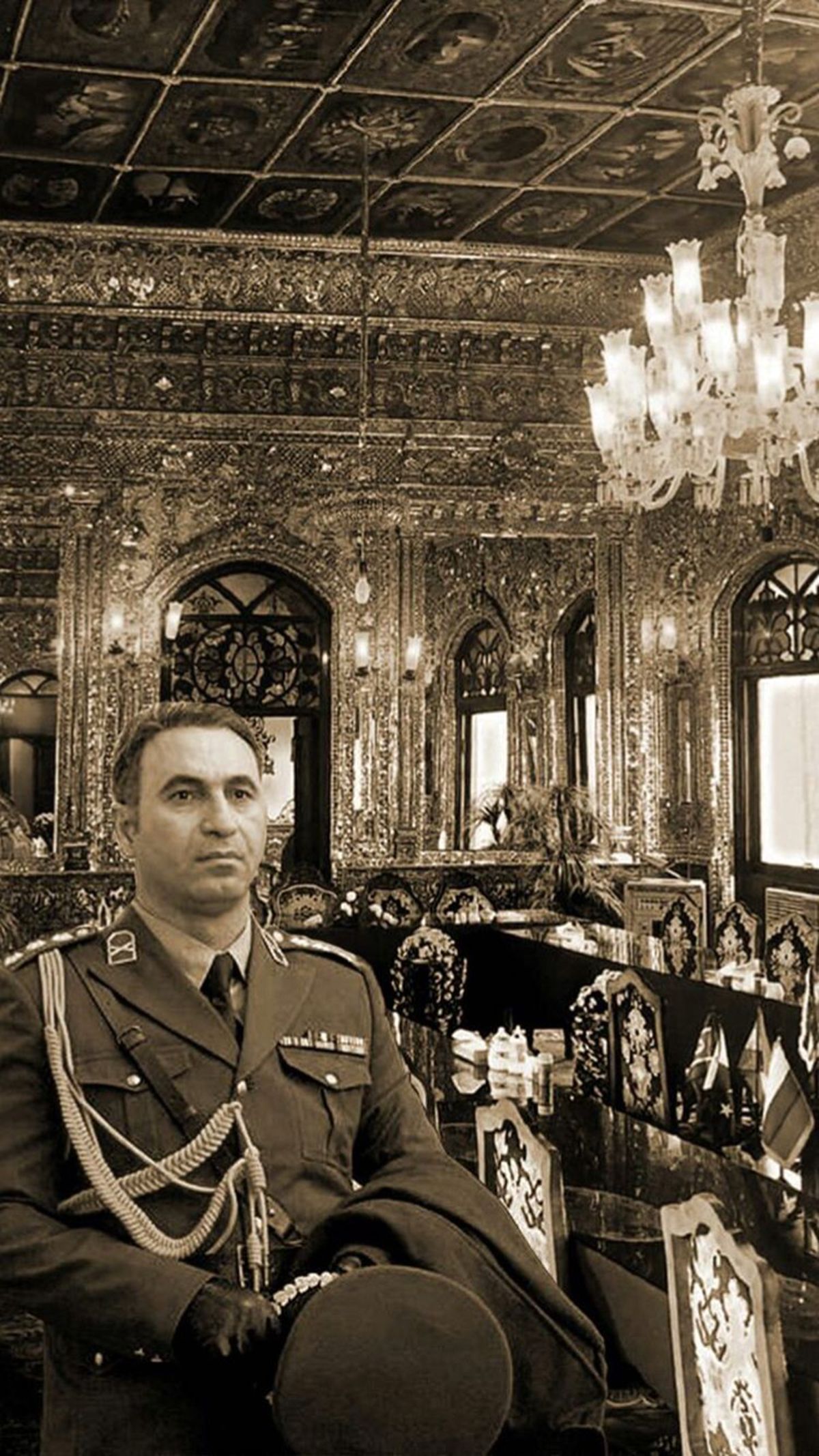حمید فرخ نژاد در دربار + عکس