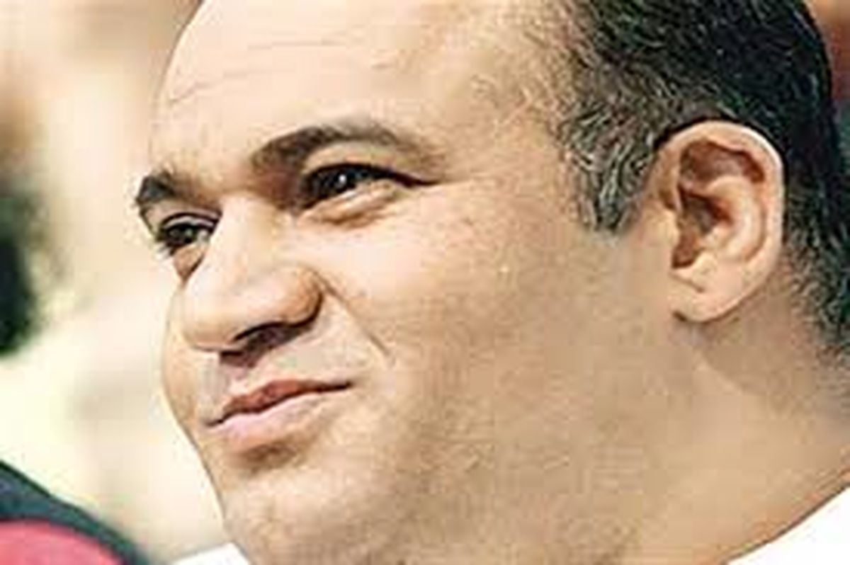 نصرالله رادش و نادر سلیمانی در کنار دوستان کلاه دار!