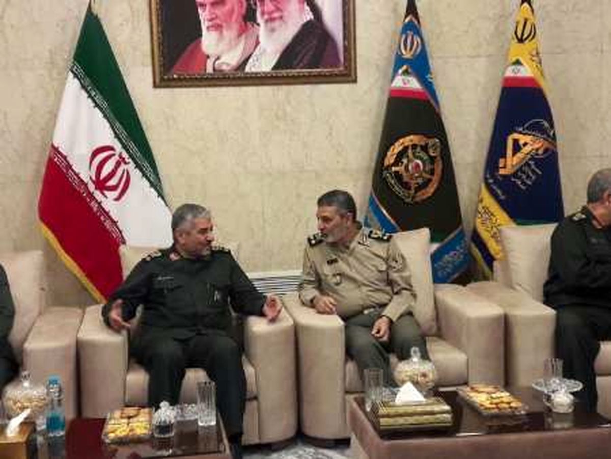  دیدار فرمانده کل سپاه با فرمانده کل ارتش 