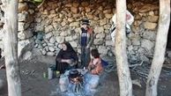 این زن جوان با ۲ فرزندش در کوه زندگی‌ می‌کنند