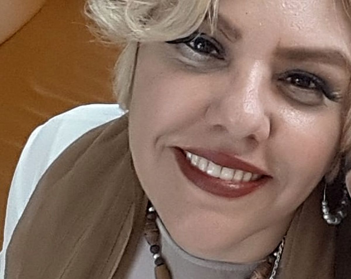 شکوفایی افسانه چهره آزاد با لبخند زیبایش+عکس