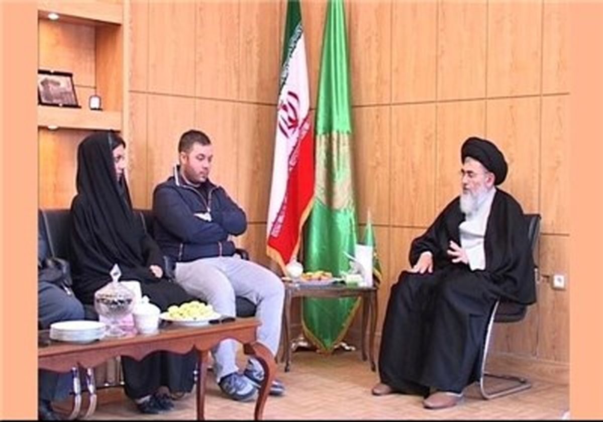 جوان ایتالیایی در شاهچراغ مسلمان شد