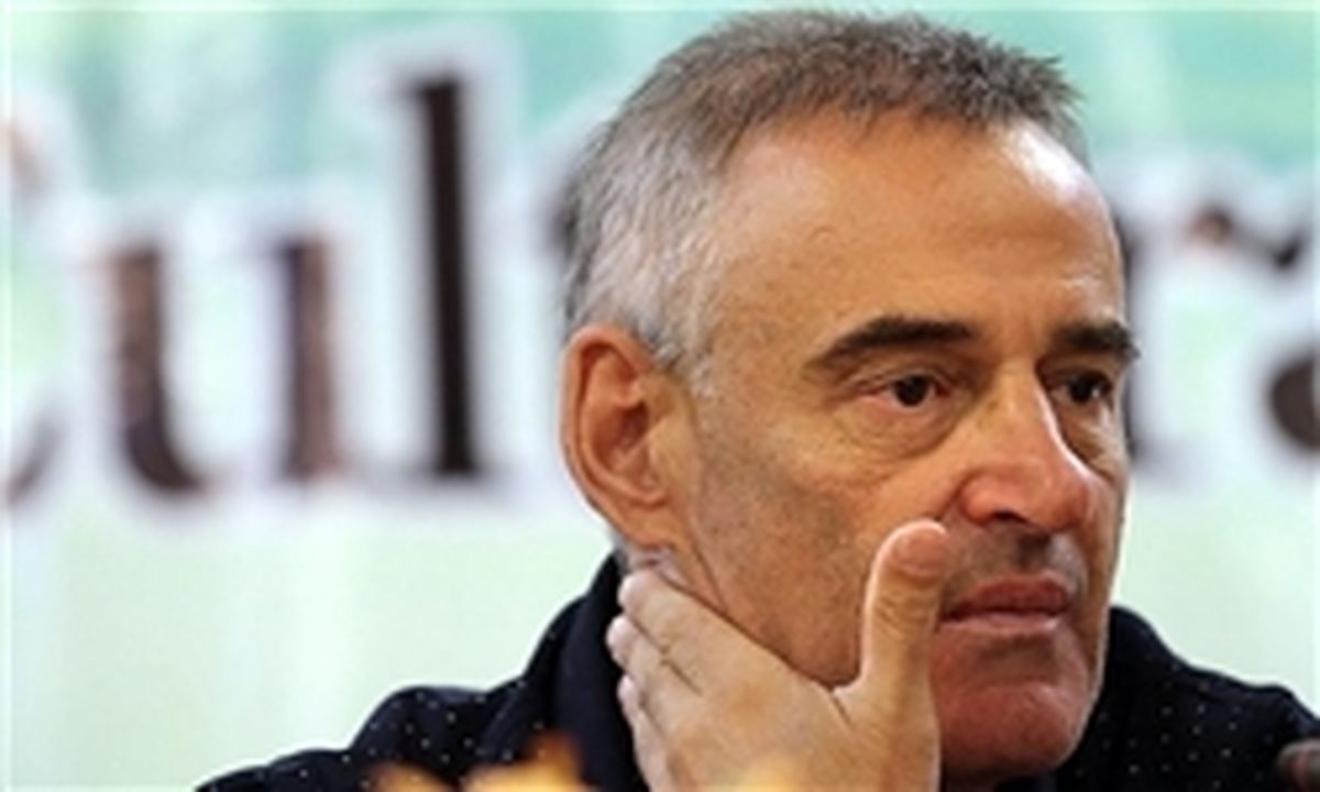 قهرمانی فولاد را آرزو می‌کنم