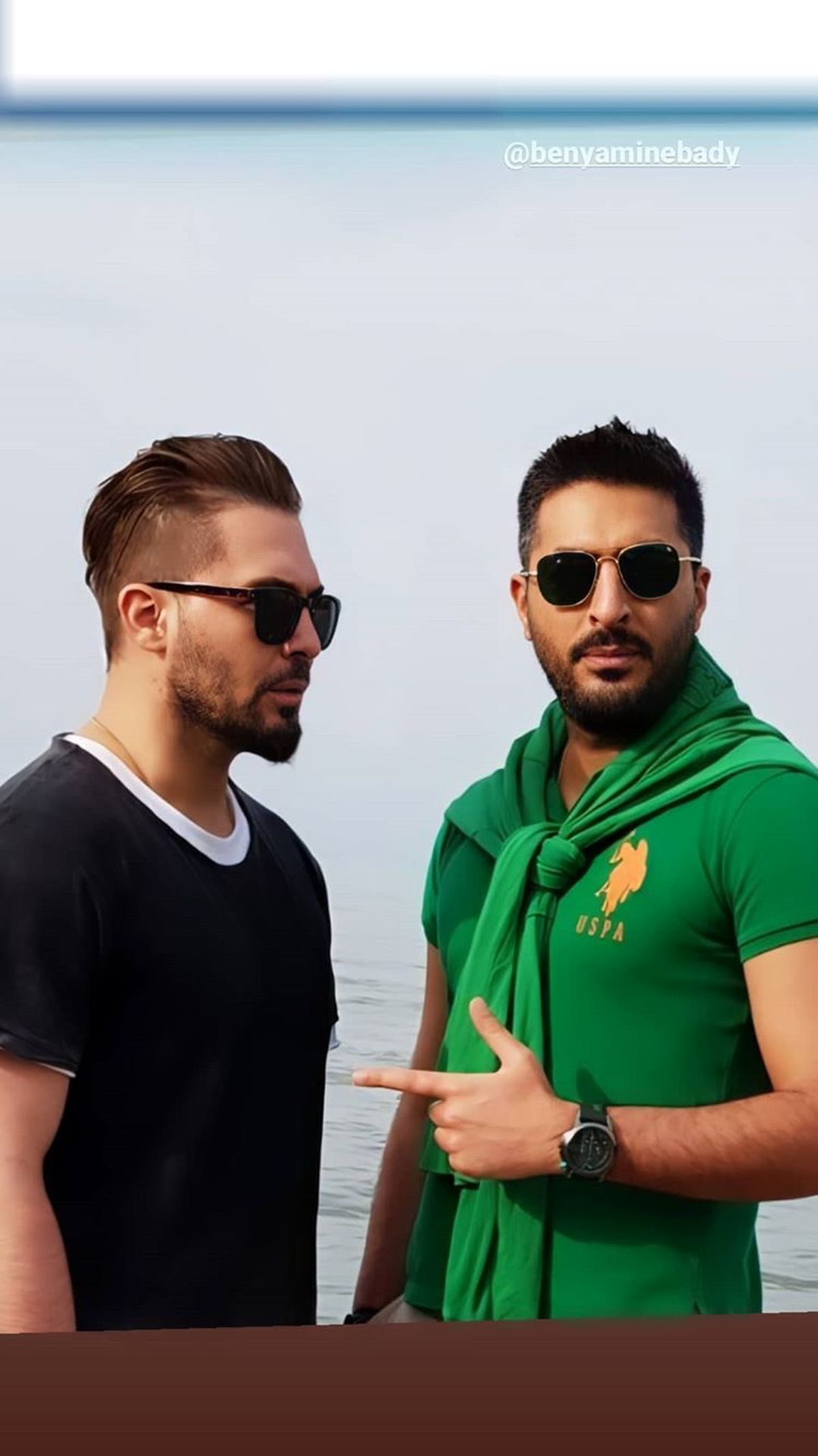 دانیال عبادی و دوستش در کنار دریا + عکس