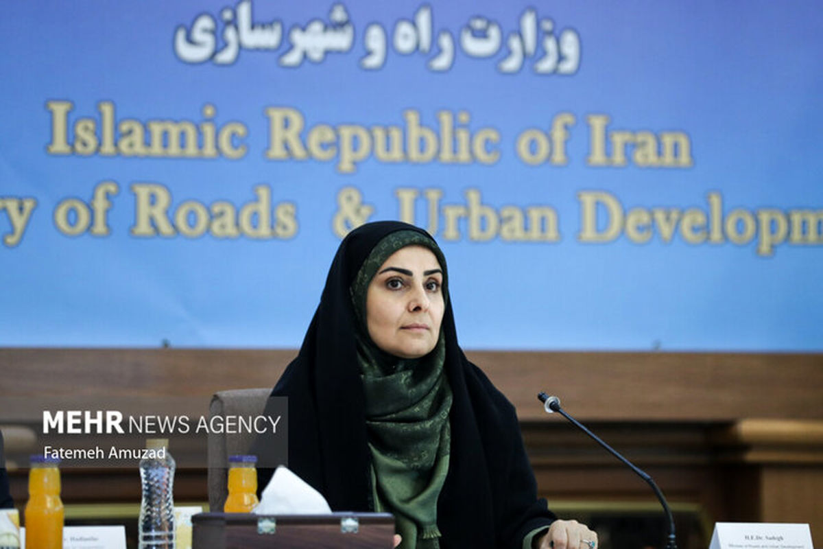 خبر خوب وزیر راه برای بازماندگان حادثه معدن طبس | ۵۳ خانواده در ۳ روز آینده صاحبخانه می‌شوند