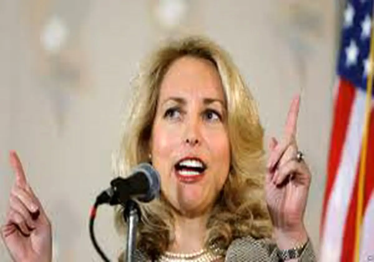 یک مامور سابق سیا درصدد کنار گذاشتن ترامپ از توئیتر است