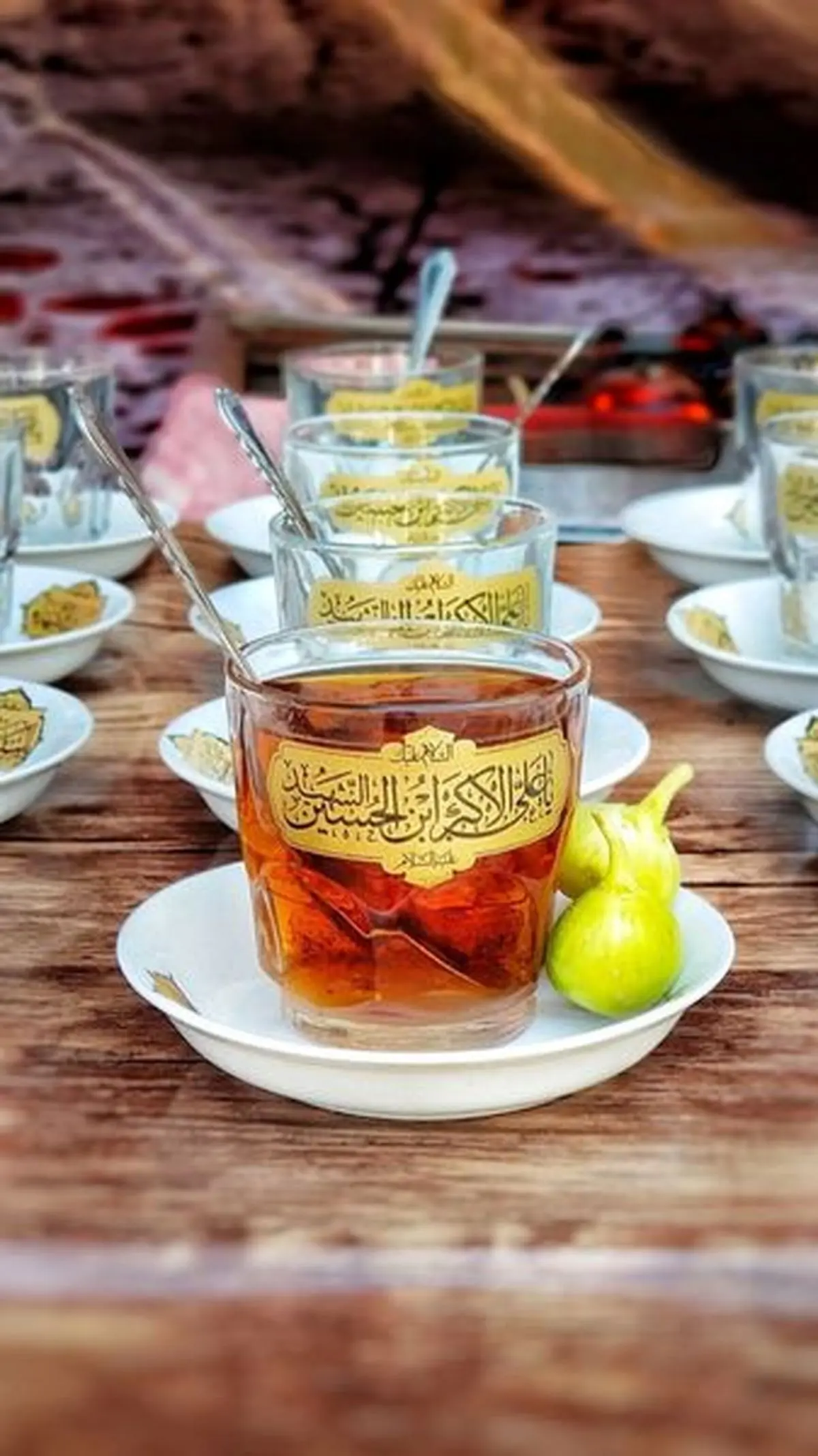 شیرینی چای عزای امام حسین(ع) در زبان علی ضیا