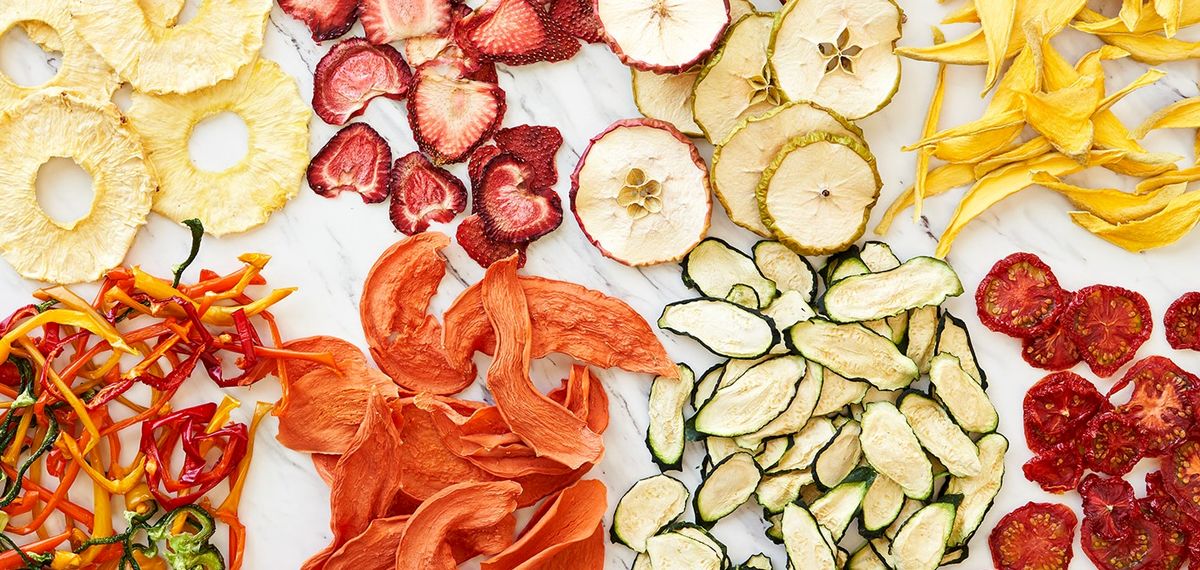 تهیه میوه خشک خانگی با چند روش ساده  ؛ میان‌وعده‌ای سالم و خوشمزه به سادگی آب خوردن !