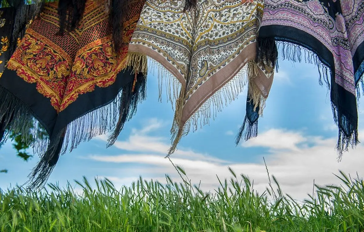 تأملی بر بازار شال و روسری ایران