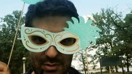 آقای مجری با ماسک زنانه اش+عکس