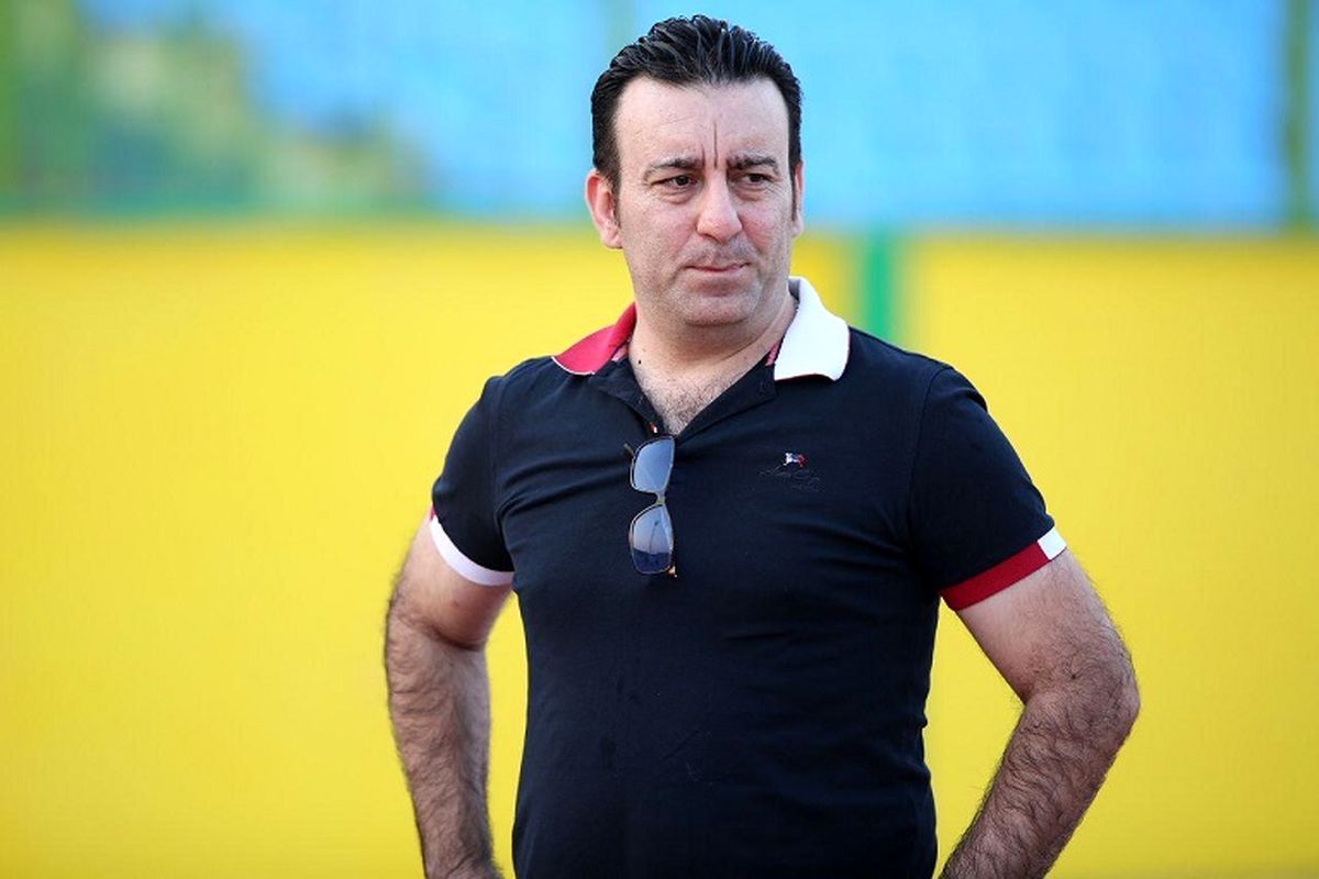 فرقانی: اعضای تیم پیکان به هیچ وجه در رختکن حبس نبوده‌اند
