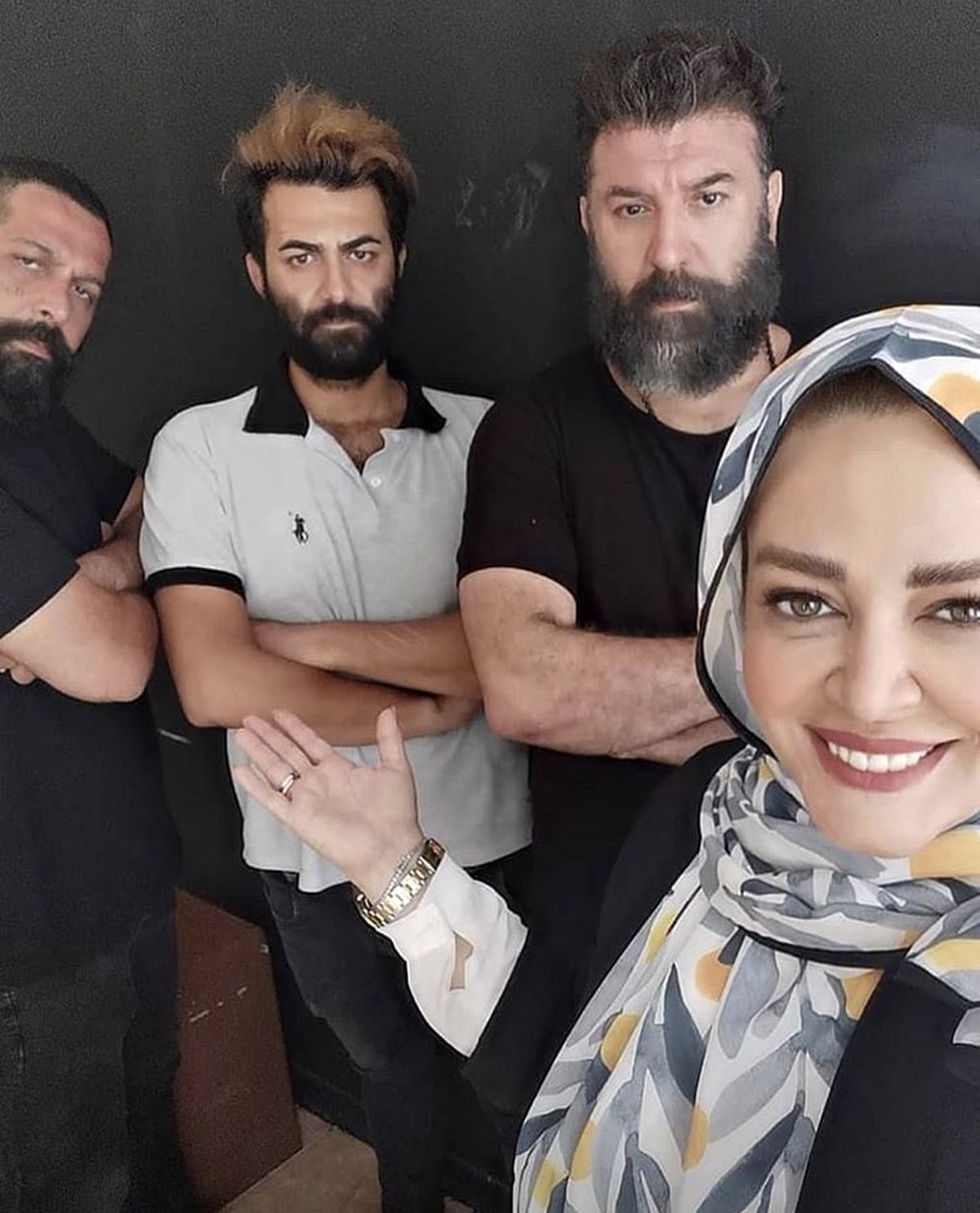 بهاره رهنما در کنار همکاران‌ جدیدش + عکس