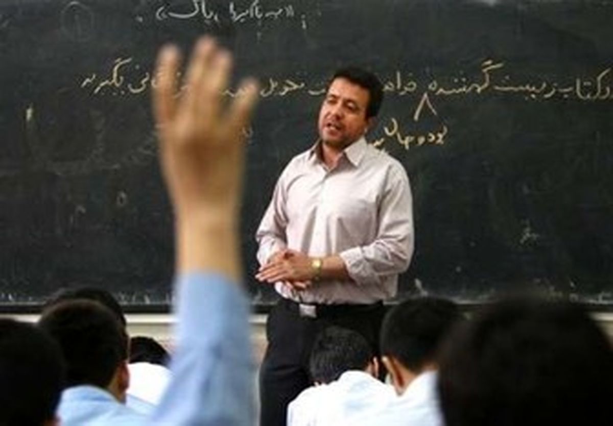 به‌کارگیری کادر اداری و آموزشی مدارس غیردولتی بر اساس ضوابط آموزش و پرورش است