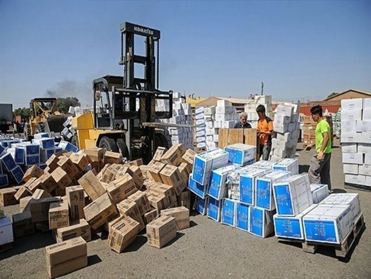 قاچاق کالا از 25 میلیارد به 12 میلیارد کاهش یافته است