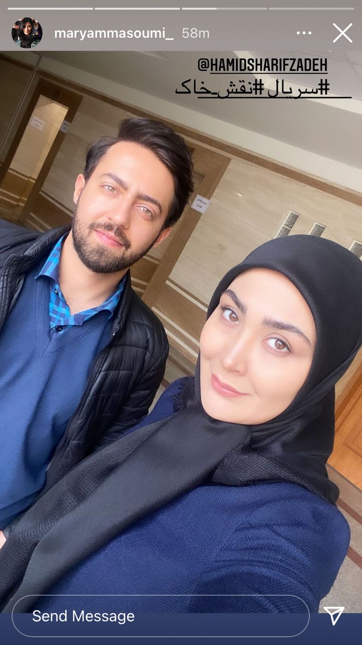 سلفی گرفتن مریم معصومی در پشت صحنه + عکس