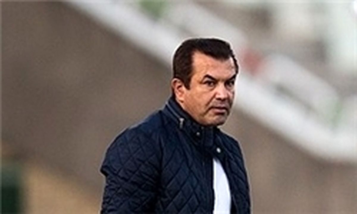 علاقه شیخ احمد به استیلی