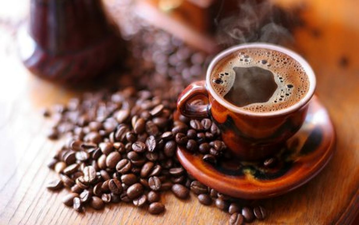 چرا برخی افراد زیاد قهوه می‌نوشند؟