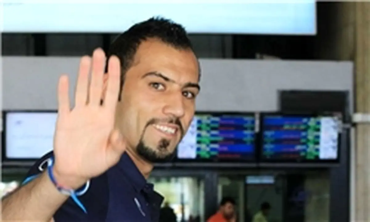 مهاجم استقلال: هنوز پولم راازپرسپولیس نگرفته‌ام