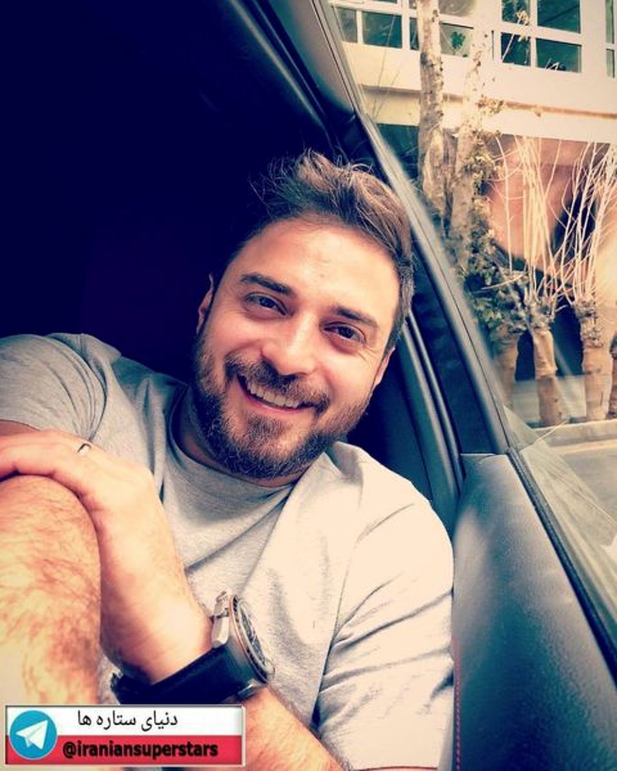 بابک جهانبخش در ماشین شخصی اش + عکس