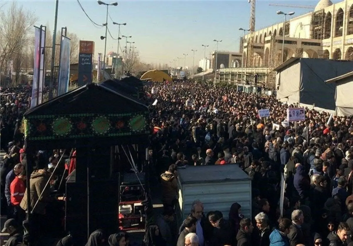 تهران به سوگ نشست/ وداع با ۱۶ آتش‌نشان شهید /ورود پیکرها به قطعه ۵۰ 