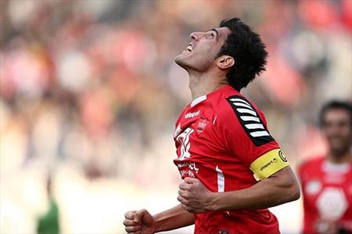 در پرسپولیس، ساکت باشی سرت کلاه می رود!