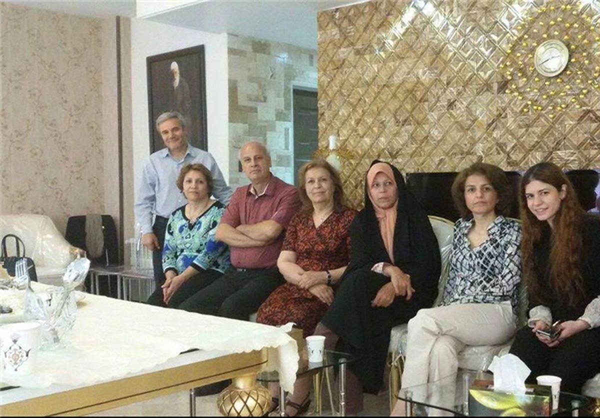 روایت های ناگفته از پیشینه ارتباط فائزه هاشمی با بهائیت/ خوابی که بیت العدل برای نفوذ در سیستم اقتصادی ایران در پسا برجام دیده