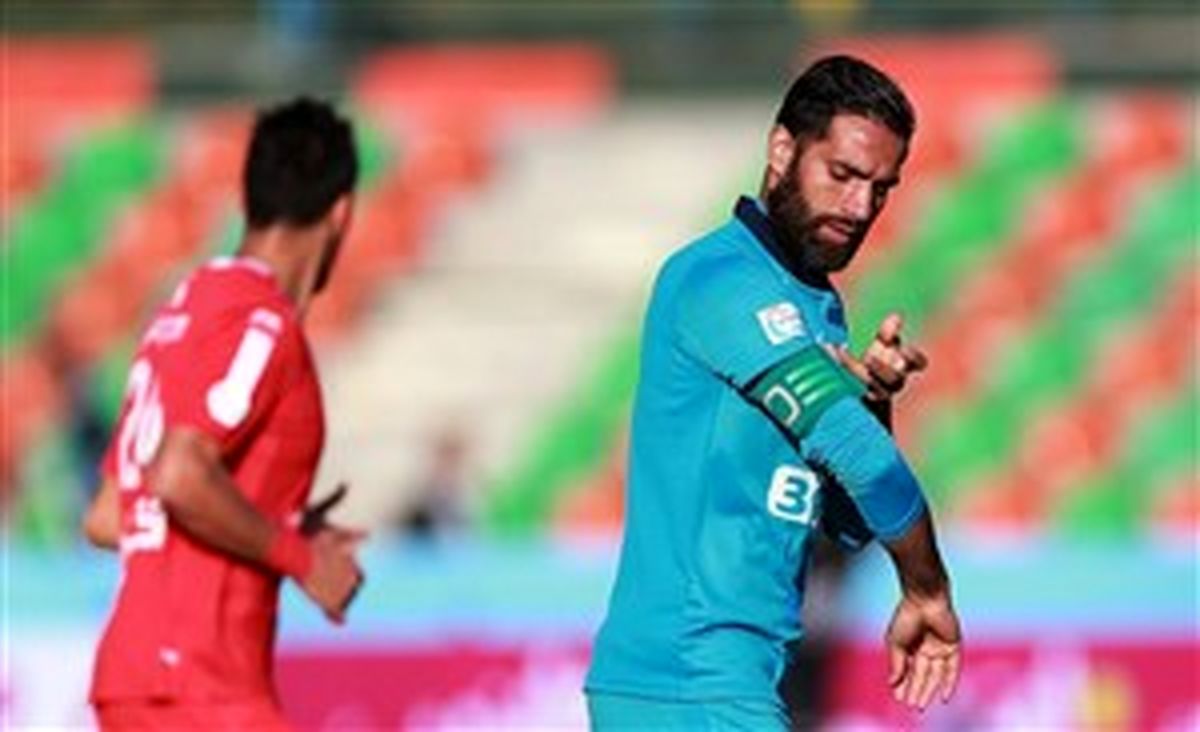کاپیتان سابق استقلال در جمع پرسپولیسی ها